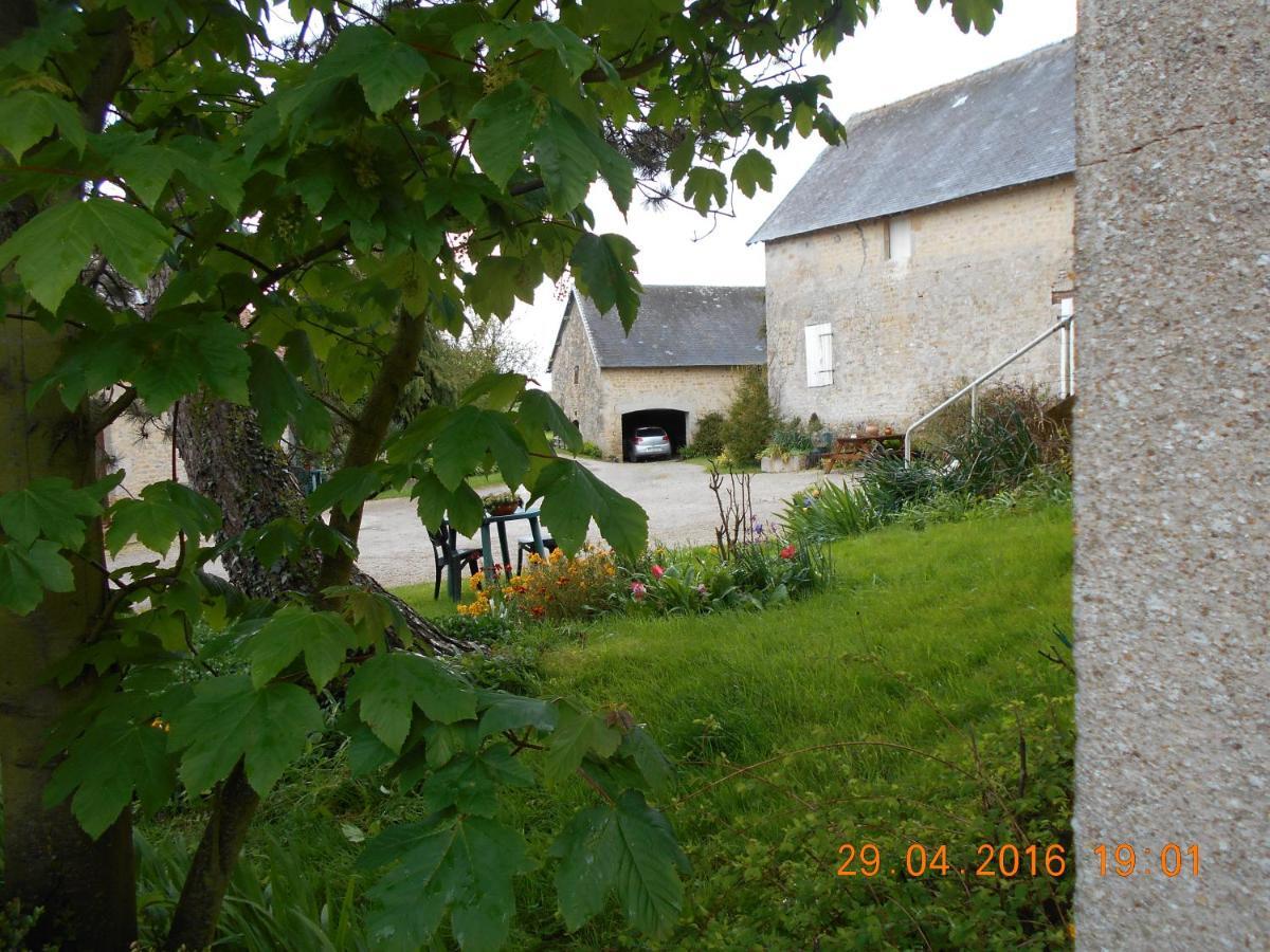 Bed and Breakfast Ferme Manoir La Fiere Sainte-Mère-Église Exterior foto